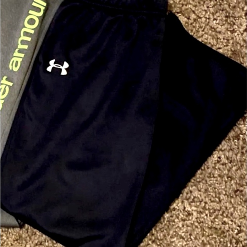 Under Armour black sweats